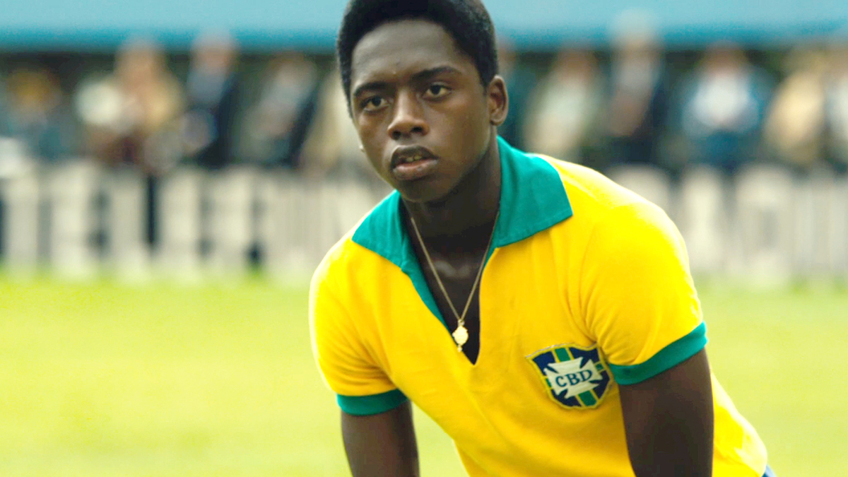 Pelé Naissance Dune Légende La Bande Annonce Du Biopic Sur Le Footballeur Dévoilée Cinésérie