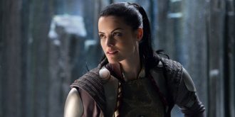 Blindspot : Qui est Jaimie Alexander, l’héroïne de la nouvelle série de TF1 ?