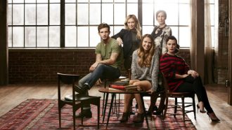 Younger : 3 choses à savoir sur la nouvelle série de TEVA