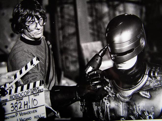 paul-verhoeven-le-cineaste-planche-sur-plusieurs-projets-de-films-aux-usa-et-en-france