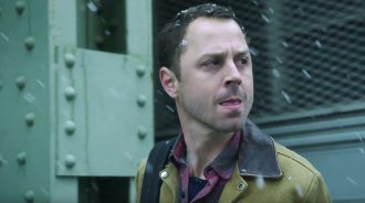 Sneaky Pete : Bryan Cranston et Giovanni Ribisi se font face dans la bande-annonce