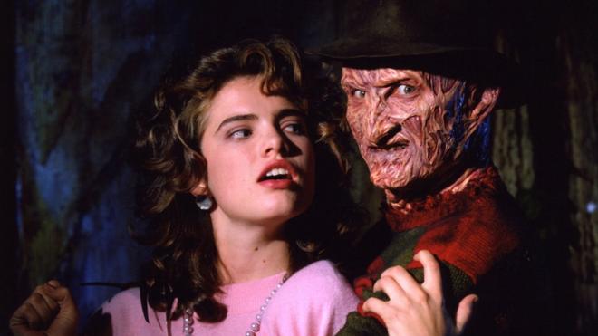 robert-englund-redevient-freddy-krueger-pour-les-besoins-dun-documentaire