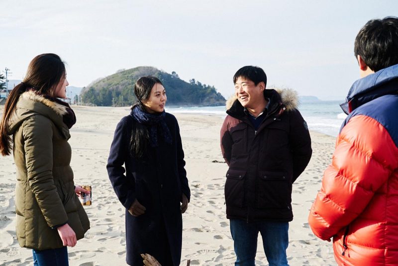 Seule sur la plage la nuit de Hong Sang-soo Seule sur la plage la nuit de Hong Sang-soo