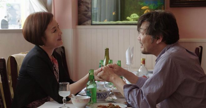Critique du film La Caméra de Claire de Hong Sang-soo Critique du film La Caméra de Claire de Hong Sang-soo