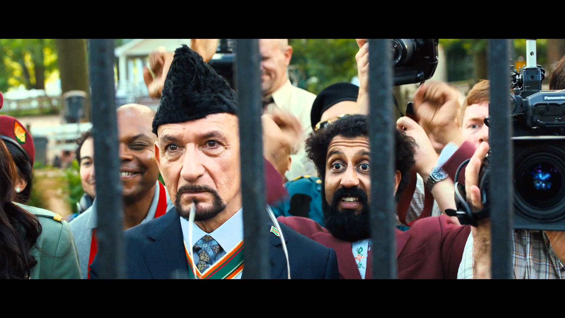 Trailer Du Film The Dictator, The Dictator Bande-annonce (2) VF - CinéSérie