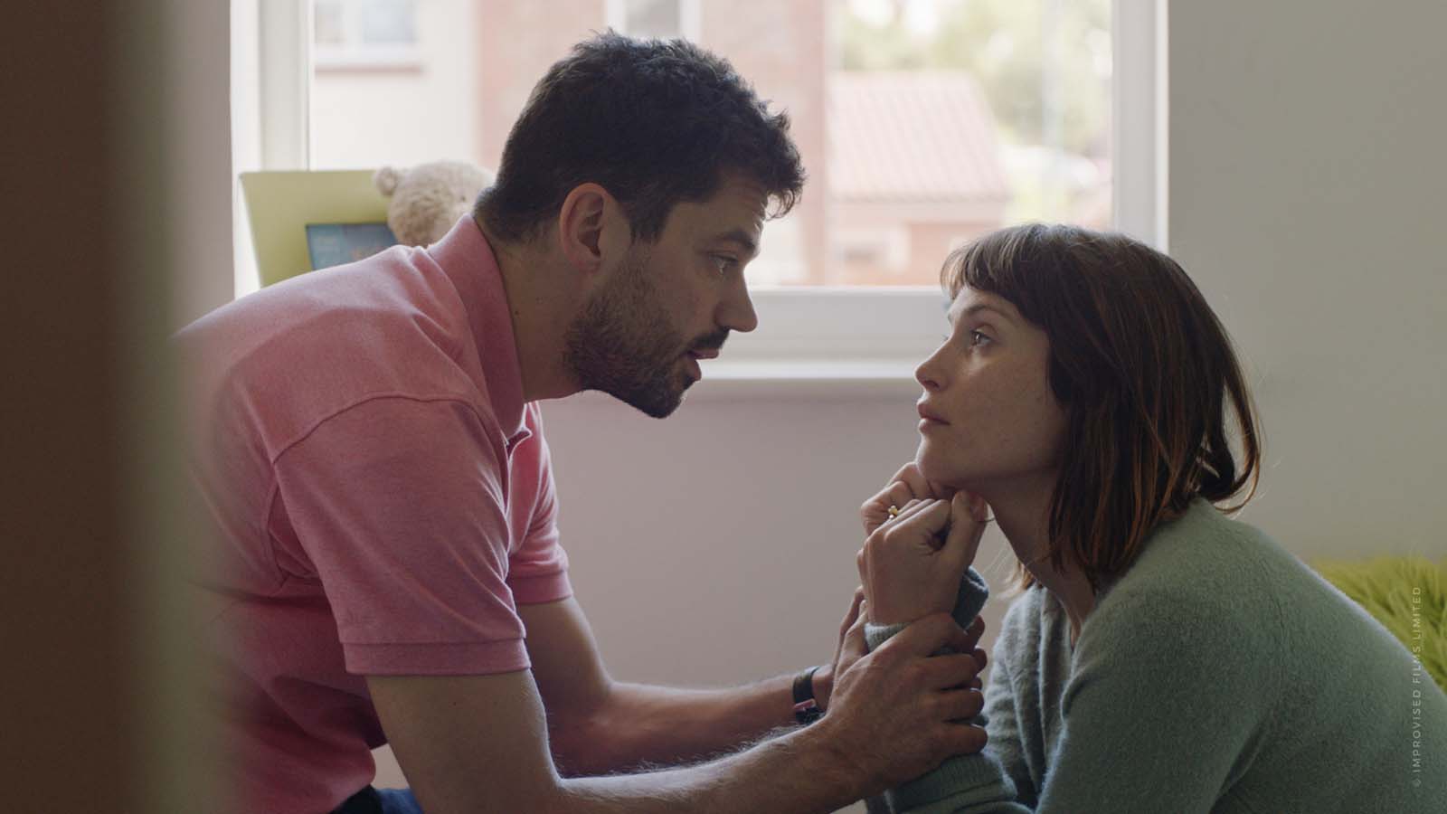 Une femme heureuse : Critique du film de Dominic Savage.