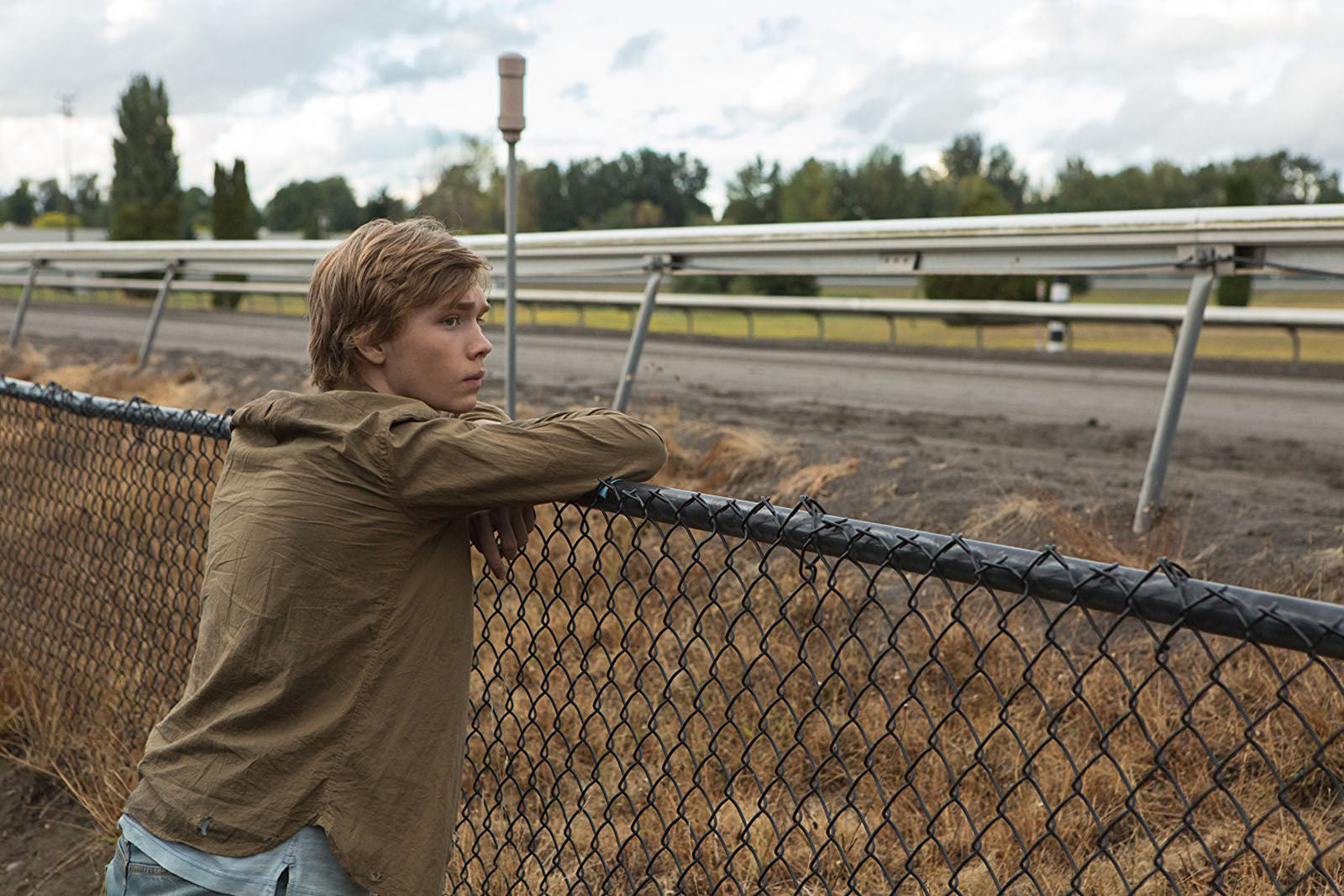 Critique de La Route Sauvage d’Andrew Haigh avec Charlie Plummer Critique de La Route Sauvage d’Andrew Haigh avec Charlie Plummer