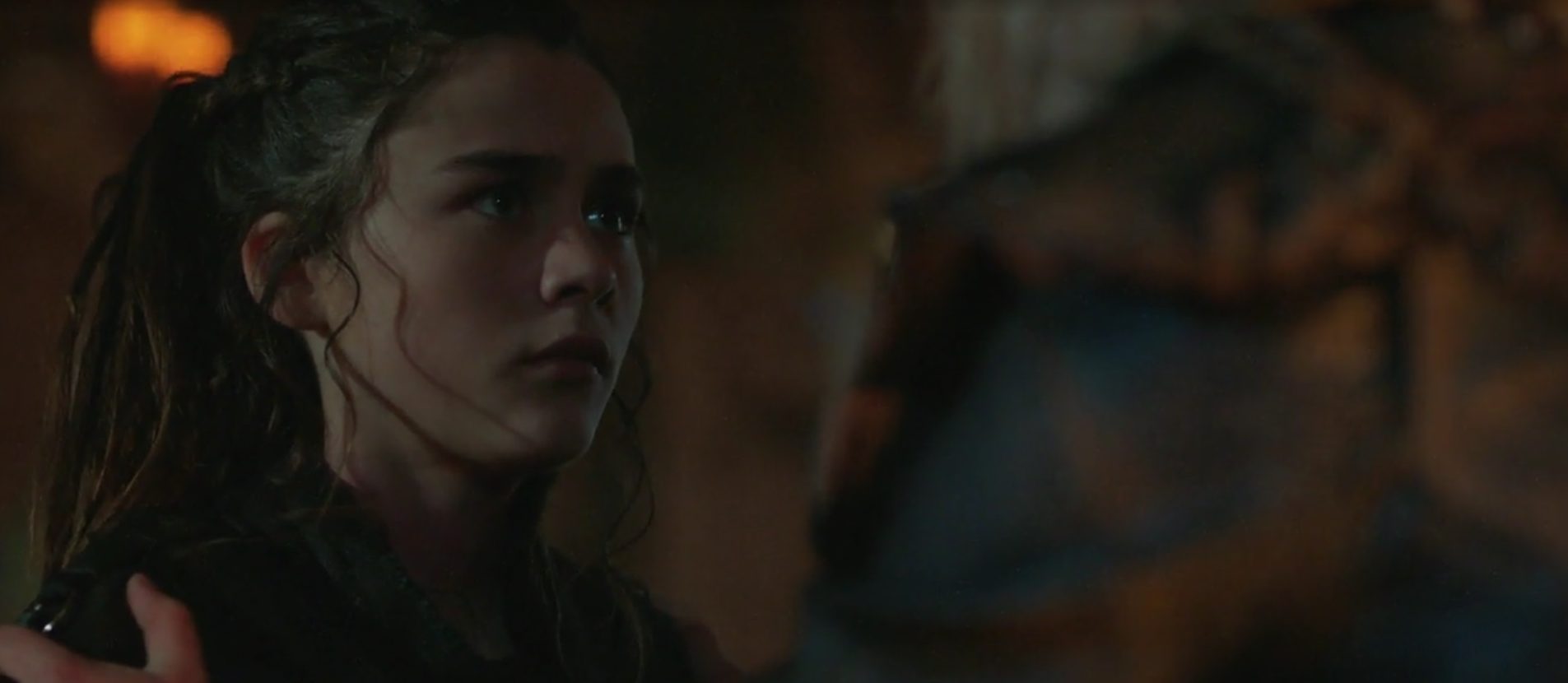 The 100 saison 5 : Octavia prête à se sacrifier dans l'épisode 12