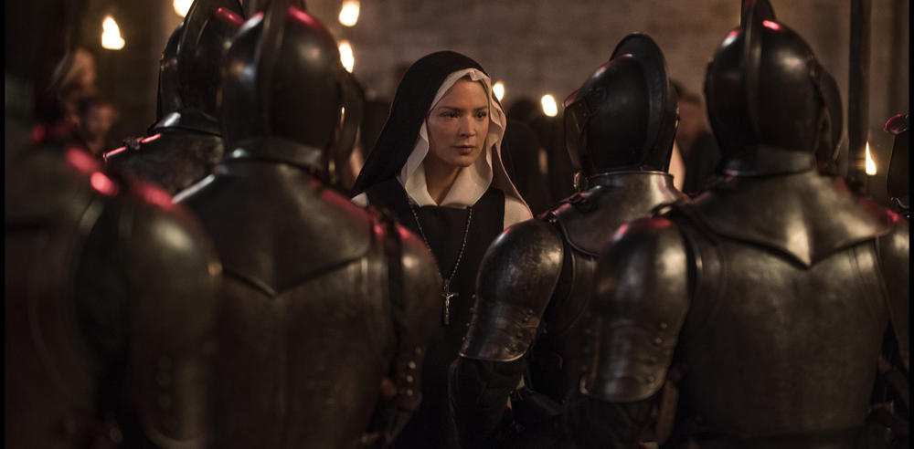 Benedetta : Première photo de Virginie Efira dans le film de Paul Verhoeven.