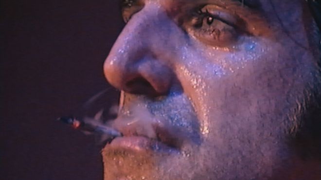 Shut up and play the piano : entrée dans l’univers d’un artiste
