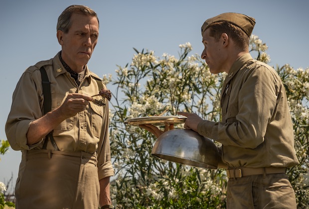 Catch-22 : premières images de la série Hulu avec George Clooney