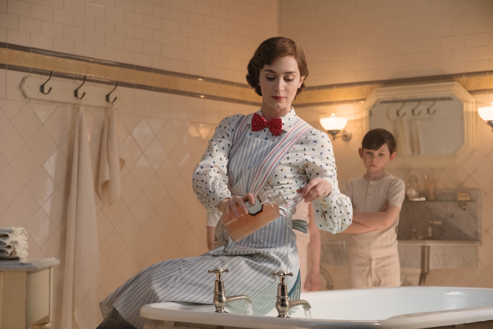 Critique Le retour de Mary Poppins : Emily Blunt redonne vie à notre nounou préférée
