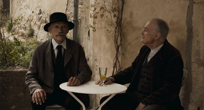Critique L'Incroyable Histoire du facteur Cheval : une ode à la vie Critique L'Incroyable Histoire du facteur Cheval : une ode à la vie
