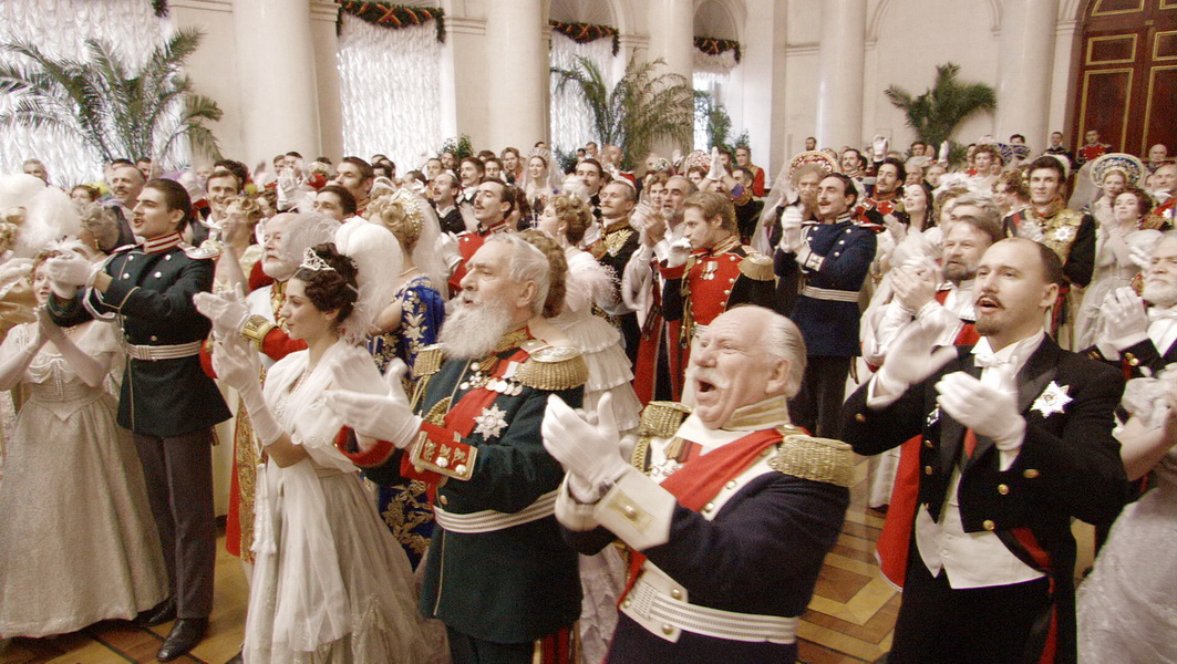 Critique L'Arche russe : la version restaurée de retour en salles Critique L'Arche russe : la version restaurée de retour en salles