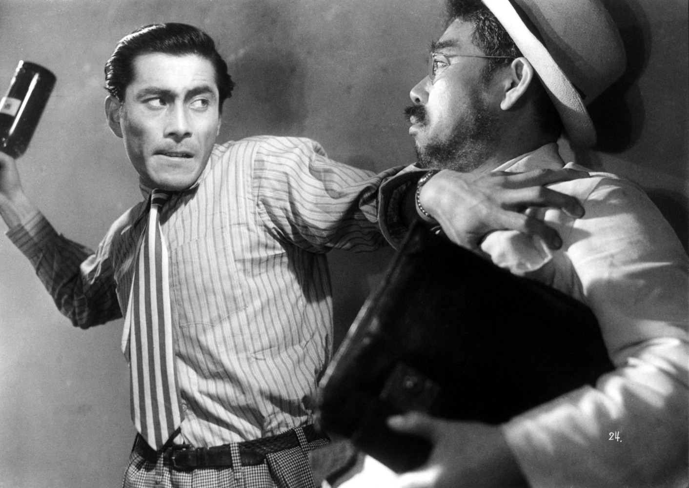 L'Ange ivre : critique du premier chef d'oeuvre d'Akira Kurosawa.