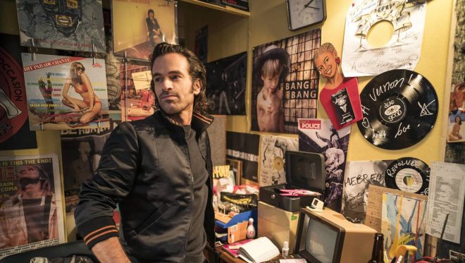 Critique Vernon Subutex : symphonie rock et déprimée d'un nouveau monde Critique Vernon Subutex : symphonie rock et déprimée d'un nouveau monde