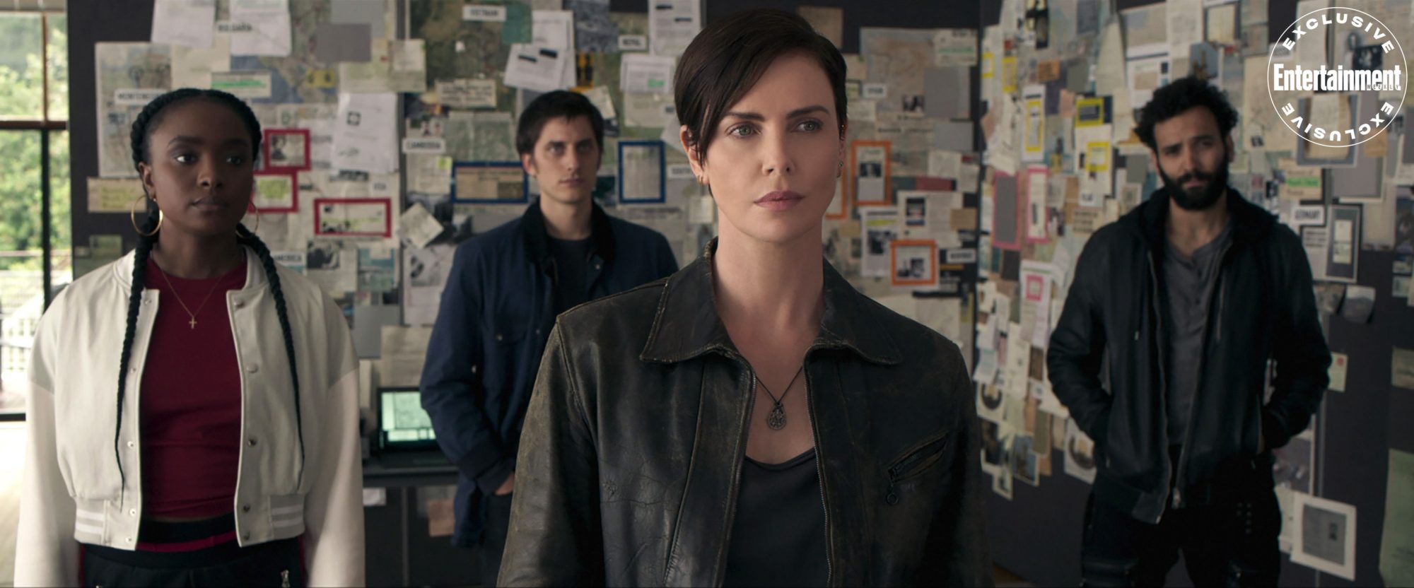 The Old Guard : Charlize Theron brandit une hache sur les nouvelles images The Old Guard : Charlize Theron brandit une hache sur les nouvelles images