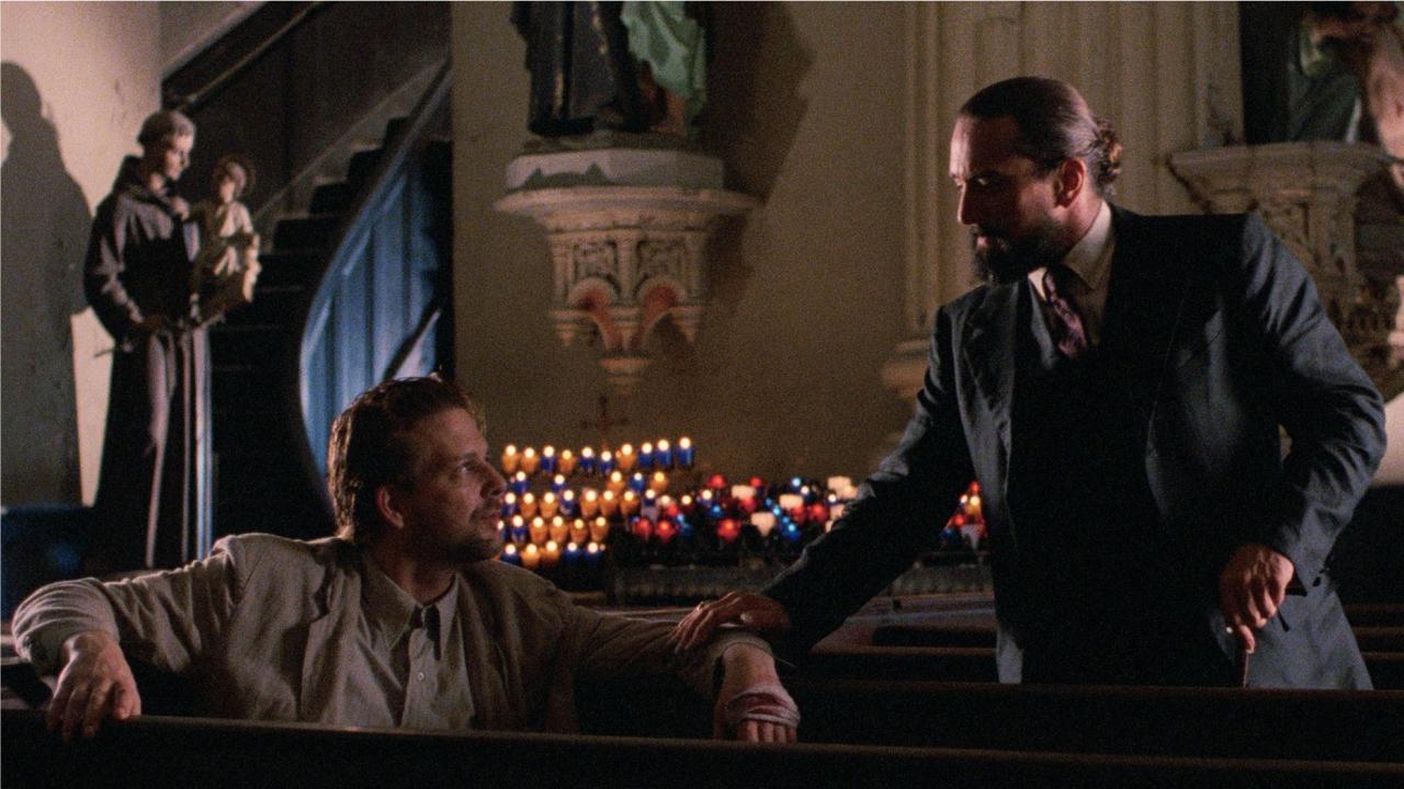 Mickey Rourke a une énorme dent contre Robert De Niro et il le fait savoir ! Mickey Rourke a une énorme dent contre Robert De Niro et il le fait savoir !