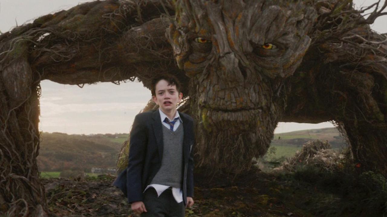Quelques minutes après minuit sur TF1 Séries Films : découvrez l'incroyable confection de la créature 