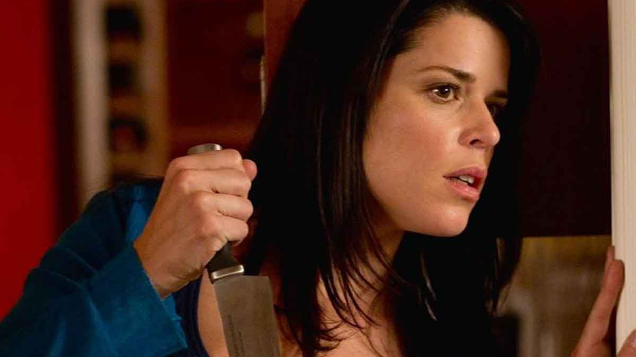 Scream 5 : Neve Campbell "sera couverte de sang" dans le prochain opus Scream 5 : Neve Campbell "sera couverte de sang" dans le prochain opus