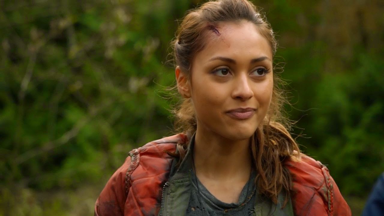Lindsey Morgan dans The 100