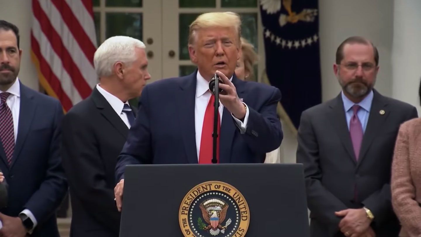 Totally Under Control : Alex Gibney dévoile son nouveau documentaire contre Donald Trump Totally Under Control : Alex Gibney dévoile son nouveau documentaire contre Donald Trump