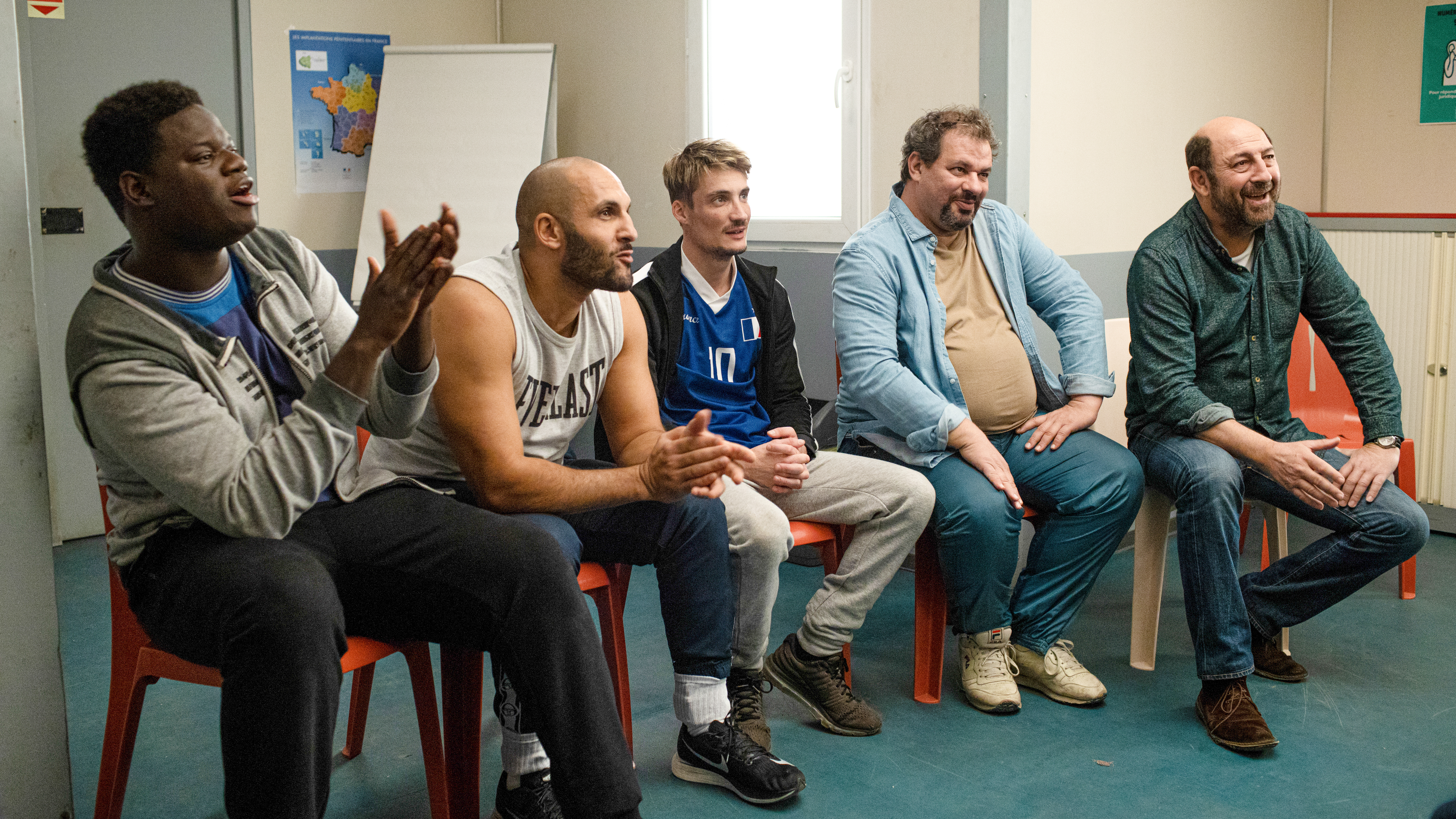 Critique / Avis film Un triomphe : la belle aventure de groupe avec Kad Merad