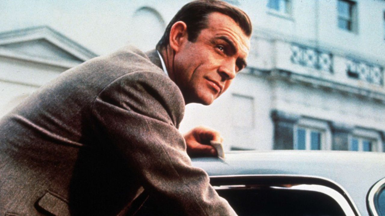 007 : Les James Bond rendent hommage au regretté Sean Connery