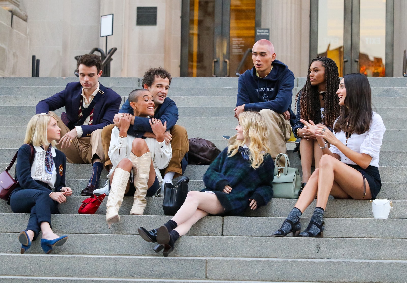 Gossip Girl Les Premieres Images Du Reboot Font Reference A La Serie Originale Cineseries