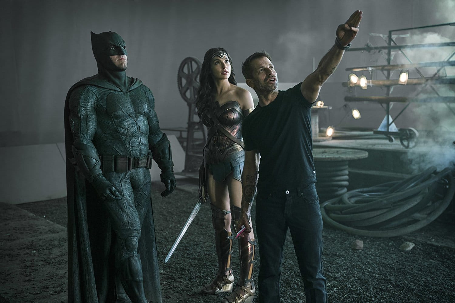 Justice League : le réalisateur veut une Snyder cut en noir et blanc (et une sortie au cinéma)