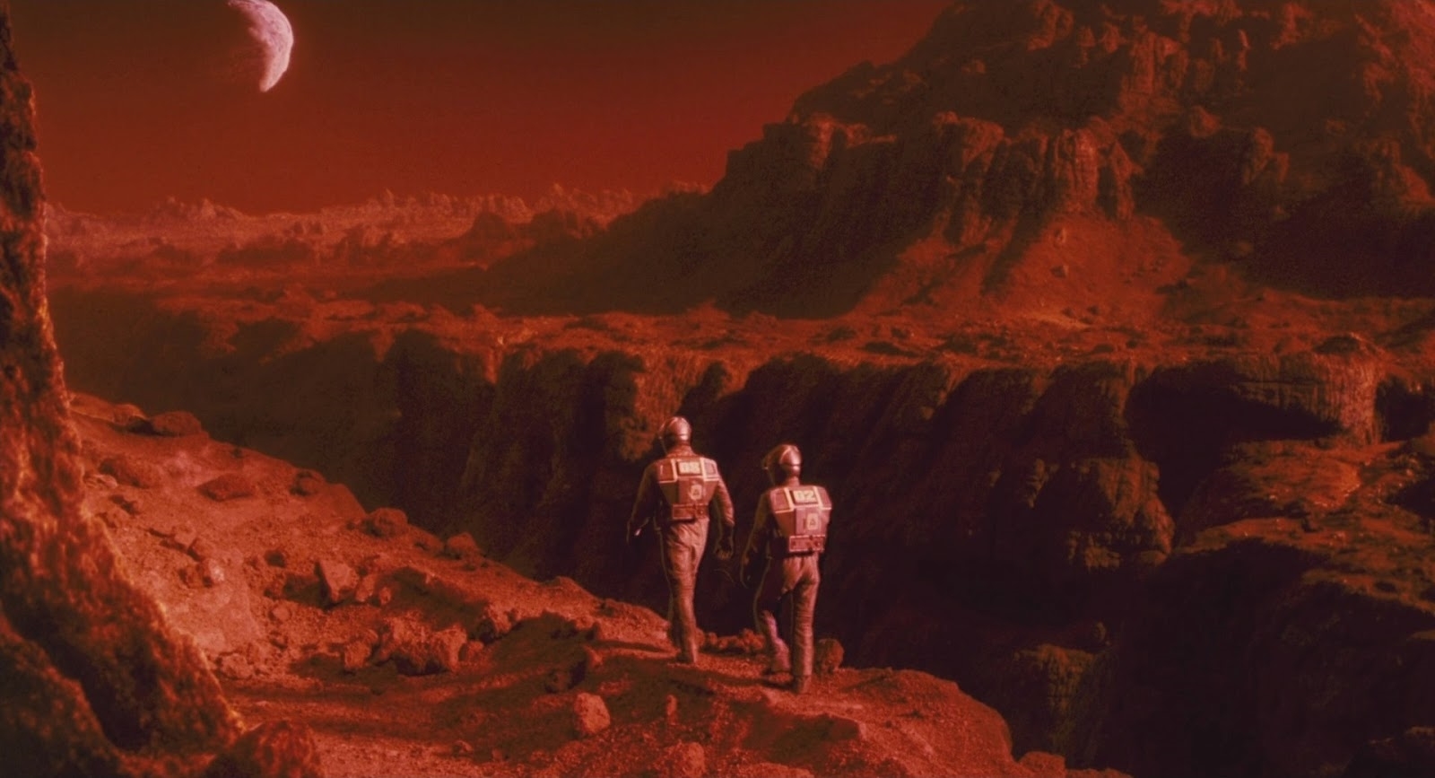 Total Recall : retour sur le film de Paul Verhoeven avec Arnold Schwarzenegger, adapté d'une nouvelle de Philip K. Dick.