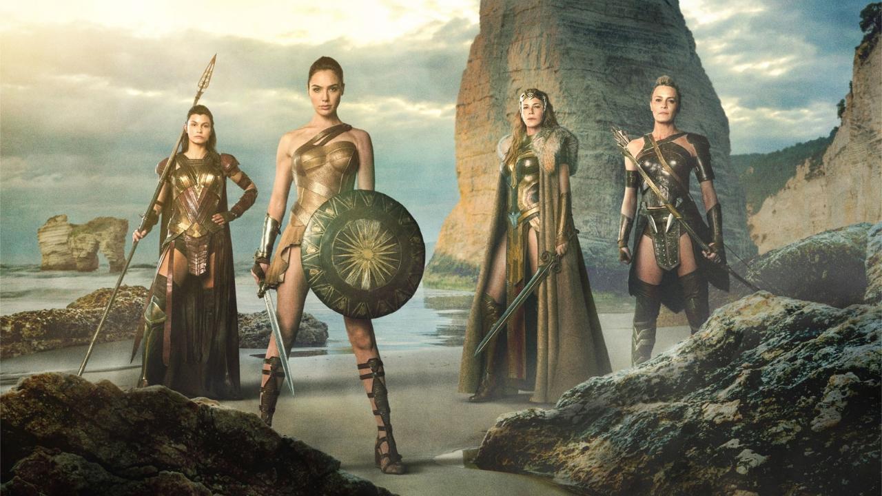 Wonder Woman : Patty Jenkins évoque un troisième épisode et un spin-off sur les Amazones Wonder Woman : Patty Jenkins évoque un troisième épisode et un spin-off sur les Amazones