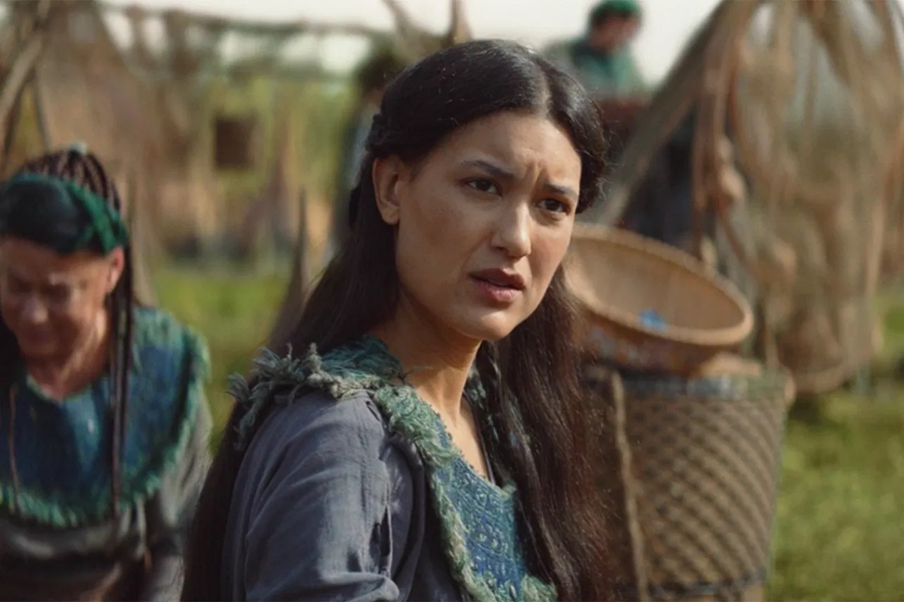 Omera (Julia Jones) - The Mandalorian 