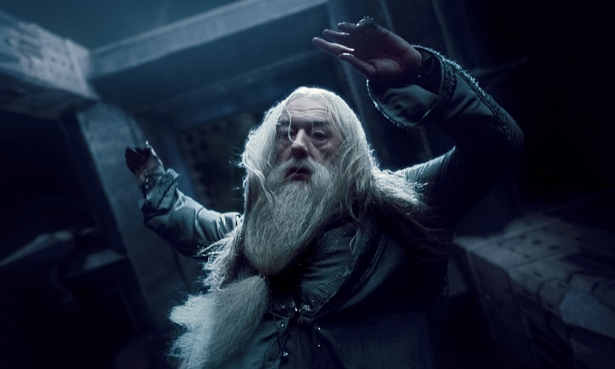 films-harry-potter-on-sait-pourquoi-les-fun-railles-de-dumbledore-n