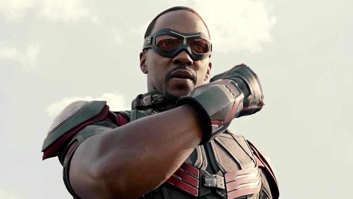 Sam Wilson (Anthony Mackie) - Ant-Man