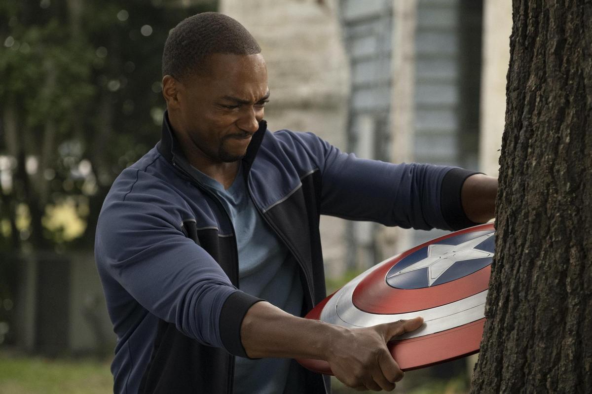 Sam Wilson (Anthony Mackie) - Falcon et le Soldat de l'Hiver
