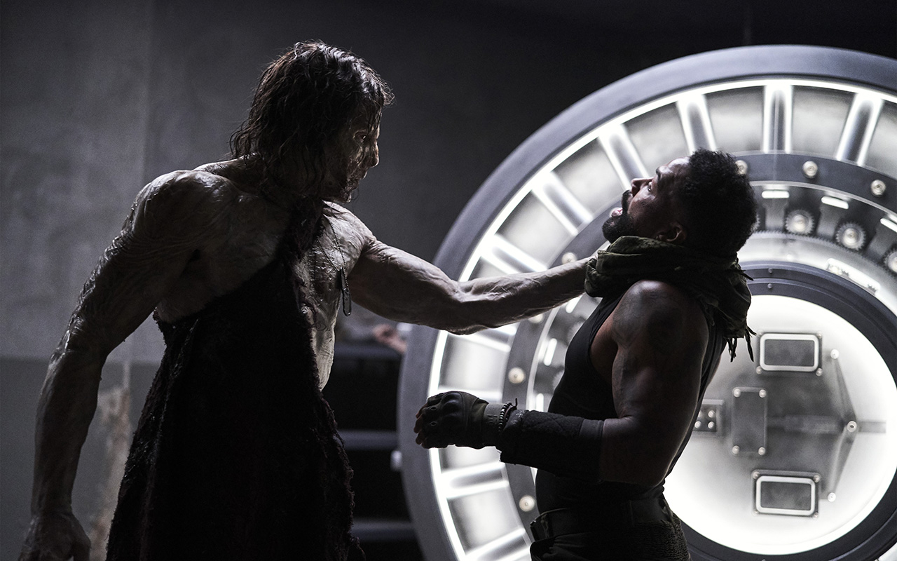 ARMY OF THE DEAD (Pictured) RICH CETRONE as “ZEUS” in ARMY OF THE DEAD. Cr. NETFLIX © 2021