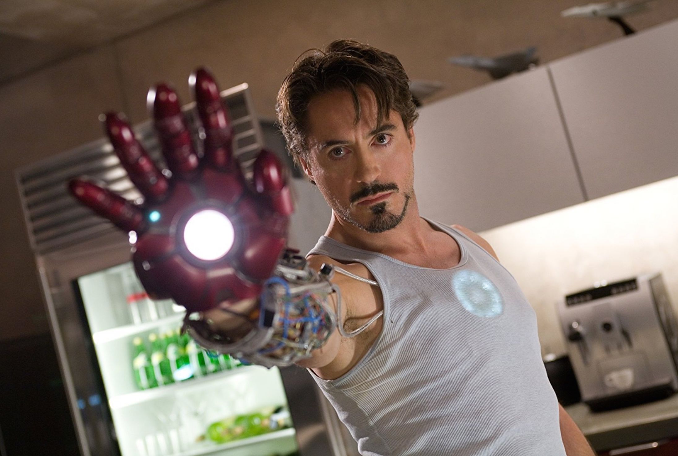 Tony Stark (Robert Downey Jr.) - Iron Man