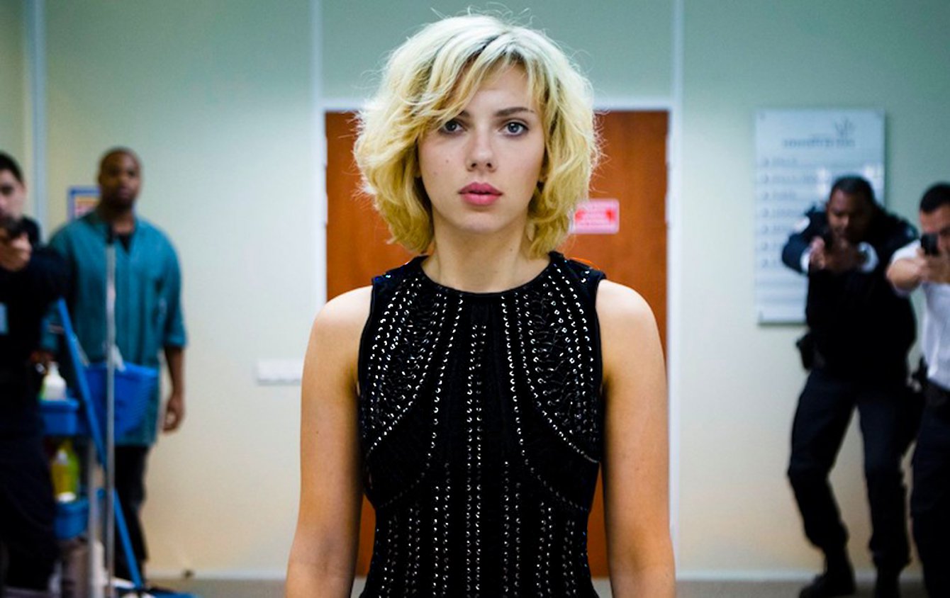 Lucy (Scarlett Johansson) - Lucy