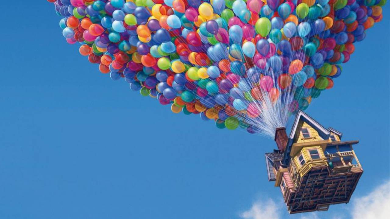 Là-Haut (M6) : Peut-on réellement faire voler une maison avec des ballons ?