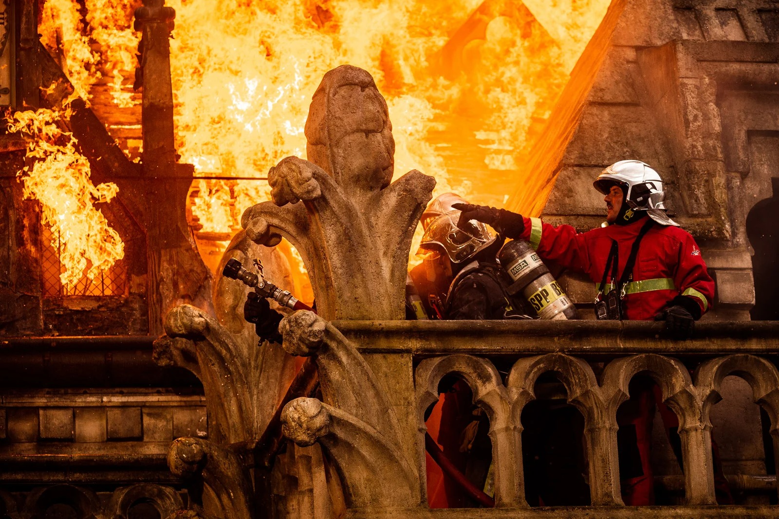 Notre-Dame brûle Notre-Dame brûle