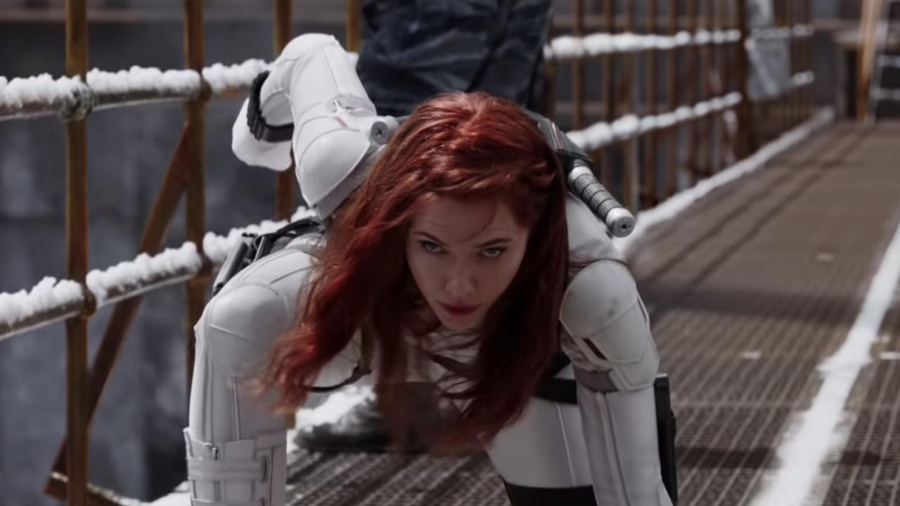 Natasha Romanoff ( Scarlett Johansson) - Black Widow