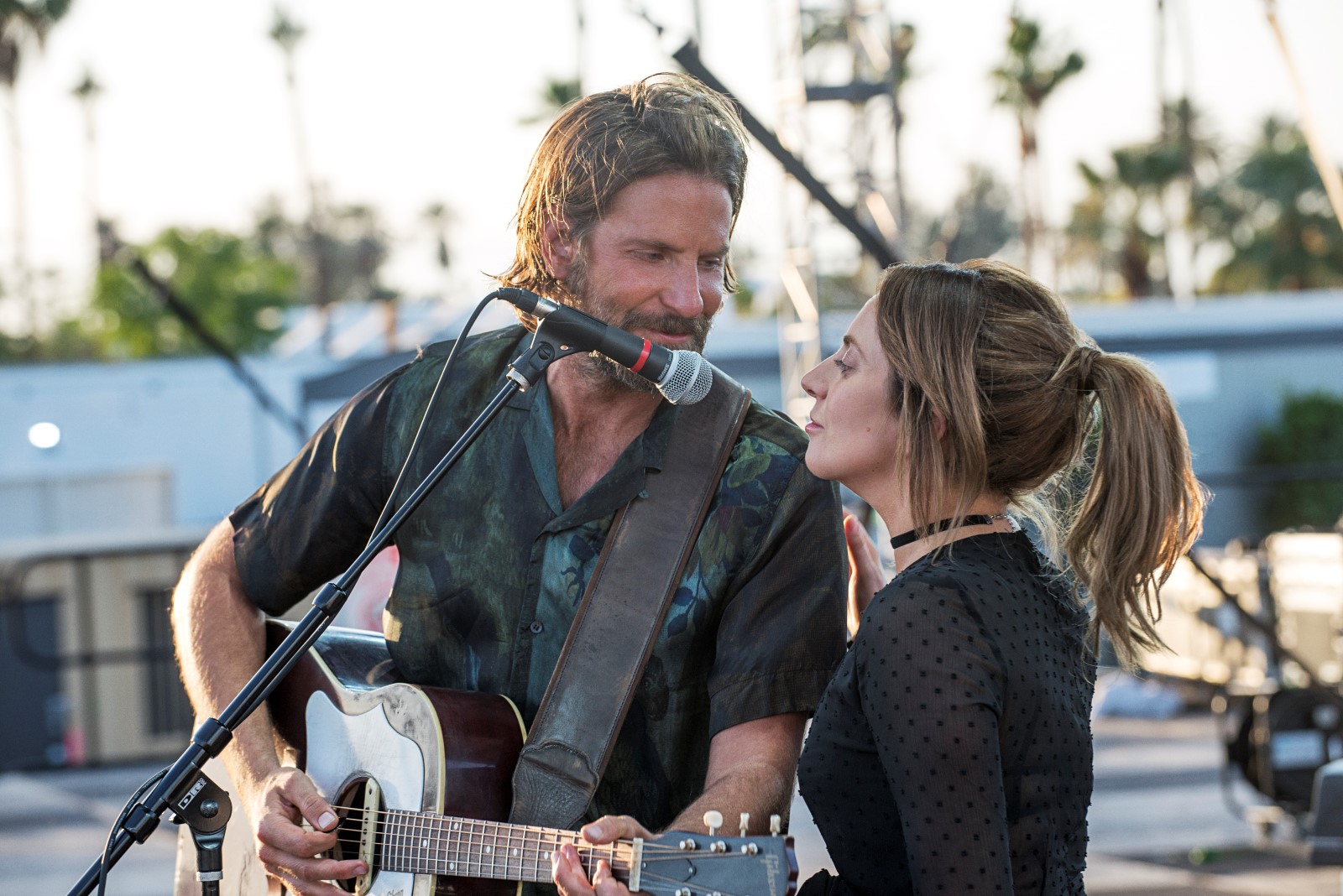 A Star is Born © WARNER BROS. ENTERTAINMENT INC. AND RATPAC-DUNE ENTERTAINMENT LLC / Neal Preston