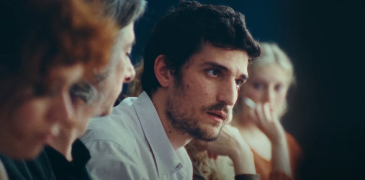 Patrice Chéreau (Louis Garrel) - Les Amandiers