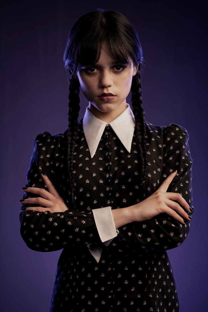 Jenna Ortega dans la peau de Mercredi