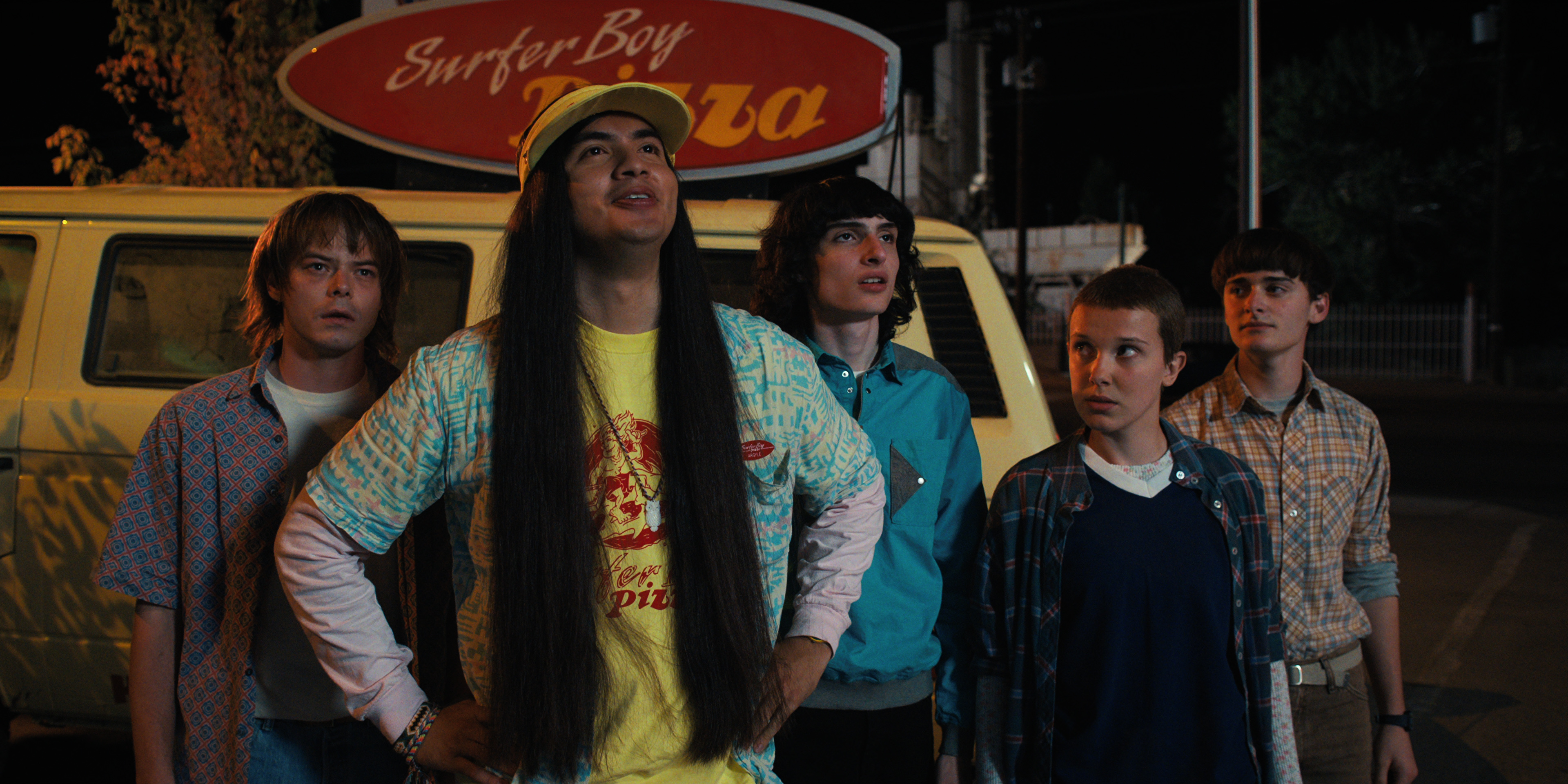 STRANGER THINGS. (L to R) Charlie Heaton as Jonthan Byers, Eduardo Franco as Argyle, Finn Wolfhard as Mike Wheeler, Millie Bobby Brown as Eleven, and Noah Schnapp as Will Byers in STRANGER THINGS. Cr. Courtesy of Netflix