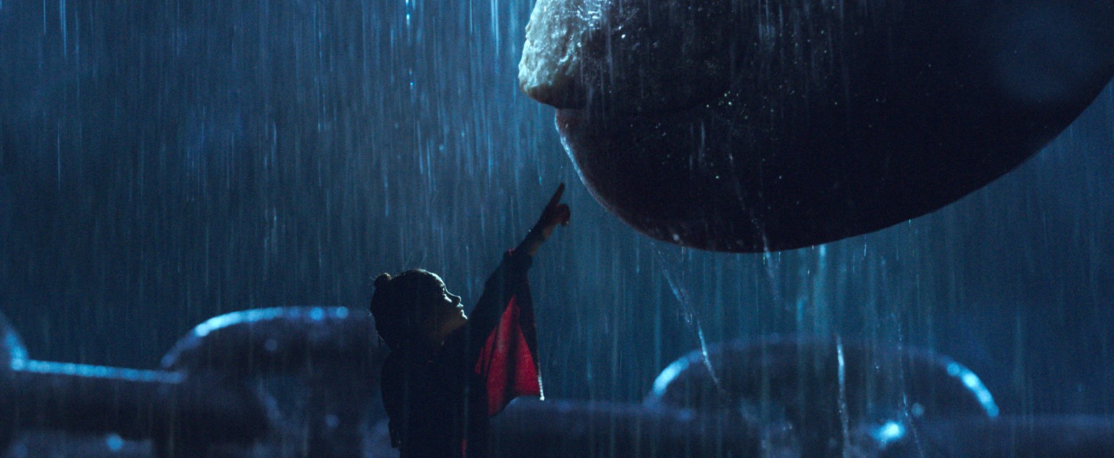 Jia (Kaylee Hottle) - Godzilla vs Kong © LEGENDARY AND WARNER BROS. ENTERTAINMENT INC.