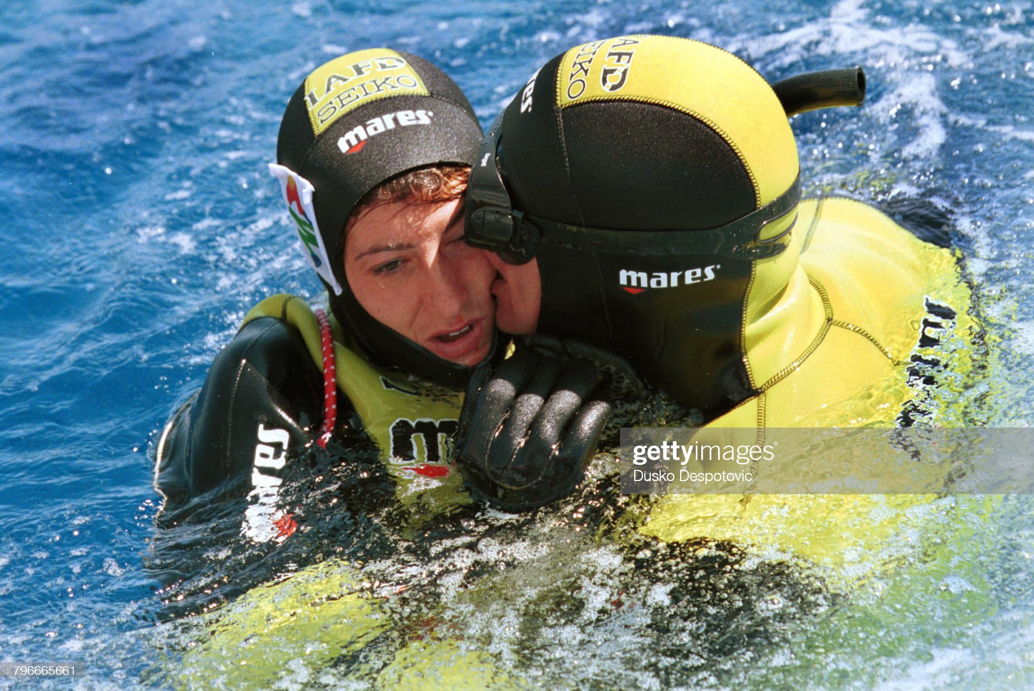 AUDREY MESTRE CELEBRATES WITH HUSBAND PIPIN AFTER BEATING WORLD BREATH HOLDING RECORD (Photo by Dusko Despotovic/Sygma via Getty Images)