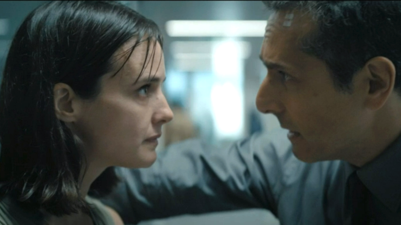 Jennifer Decker et Vincent Elbaz dans Syndrome E