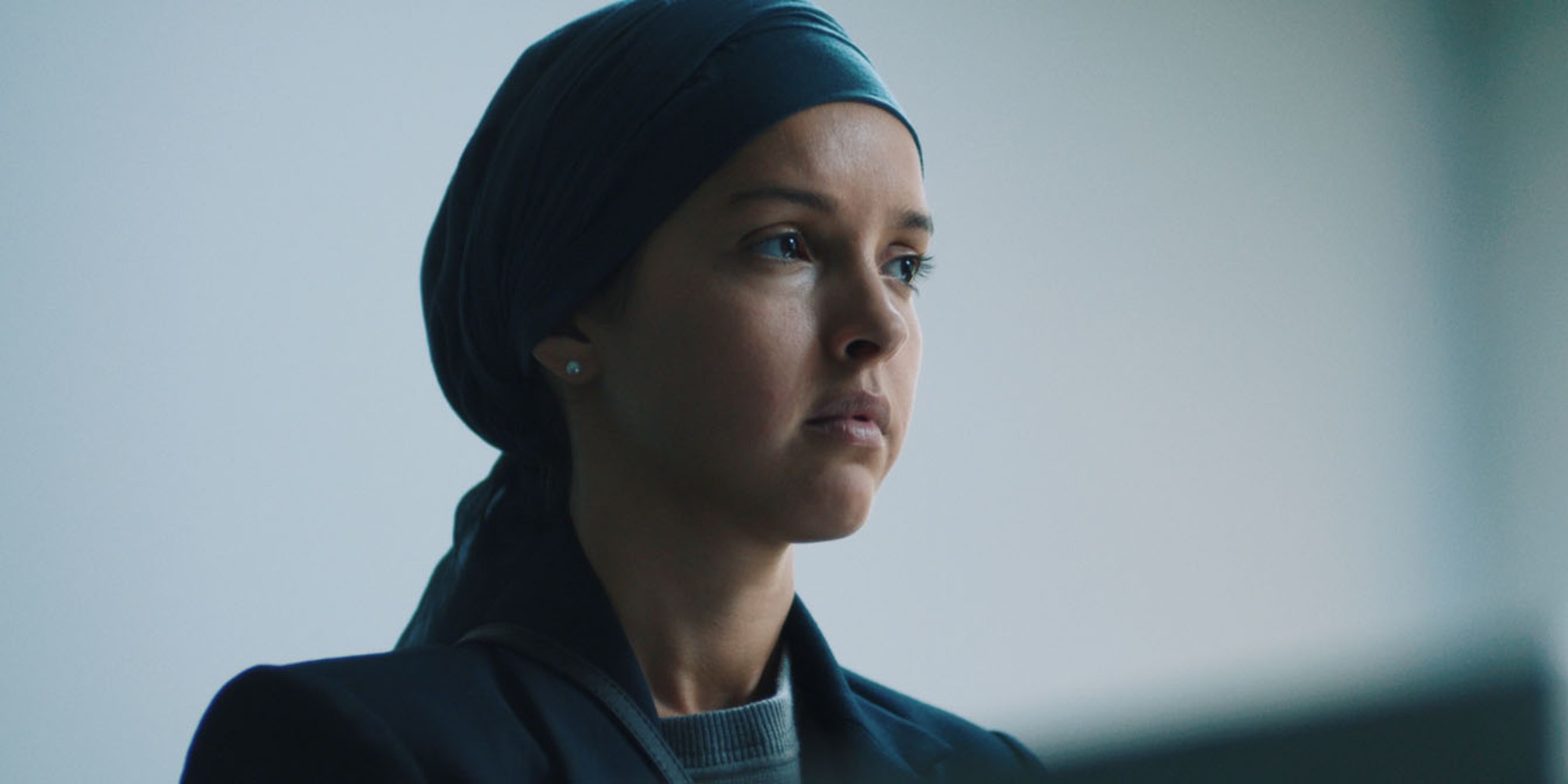 Samia (Lyna Khoudri) - Novembre